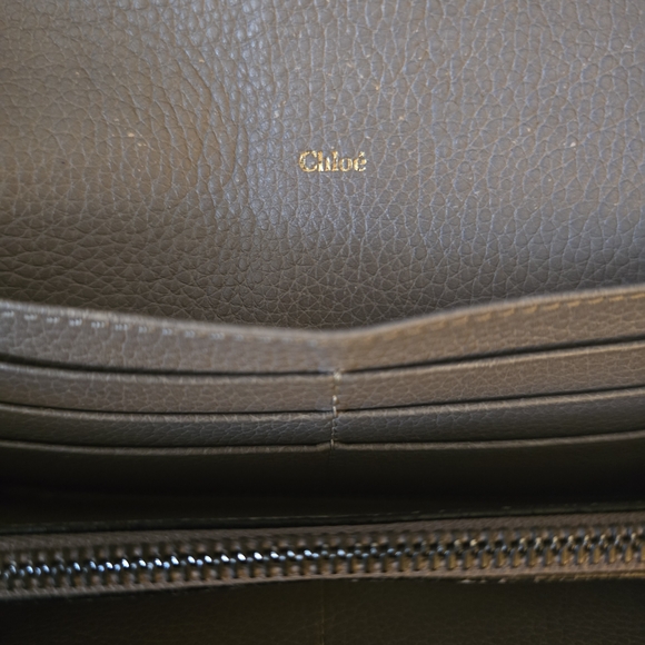 Chloe Gray Leather Wallet - Picture 11 of 15